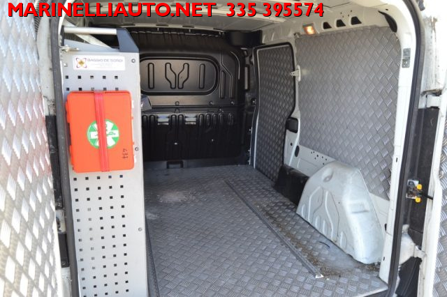 OPEL Combo usata 25