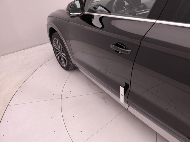 AUDI Q5 usata, con Airbag testa