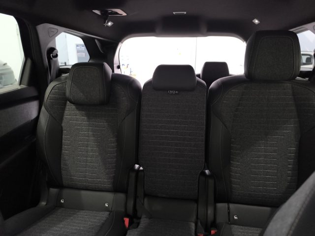 PEUGEOT 5008 usata, con USB