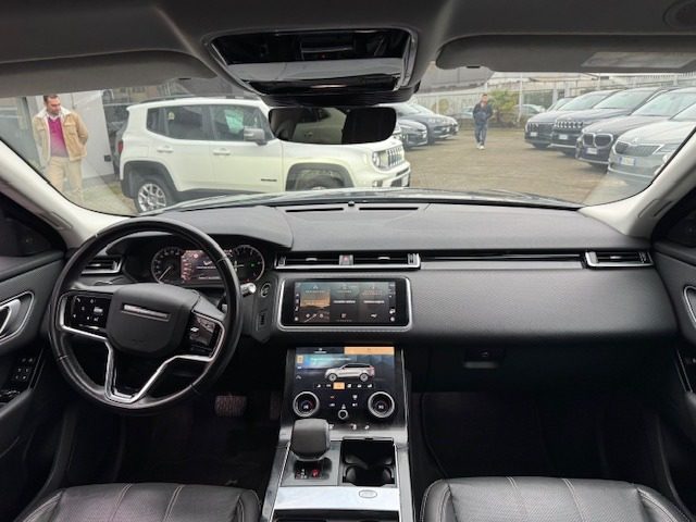 LAND ROVER Range Rover Velar usata, con Autoradio