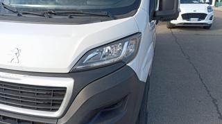PEUGEOT Boxer usata, con USB