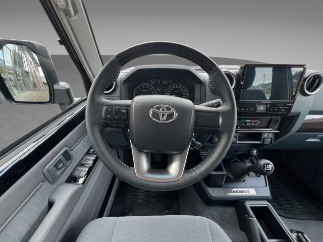 TOYOTA Land Cruiser usata, con Controllo trazione