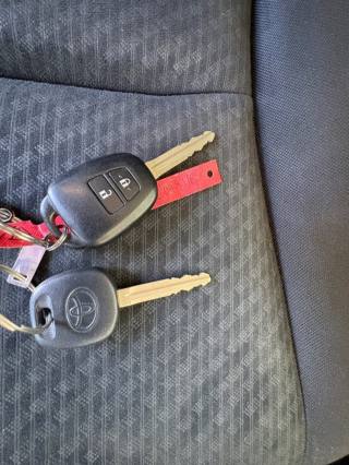 TOYOTA Verso-S usata, con Specchietti laterali elettrici