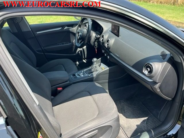 AUDI A3 usata, con Sensori di parcheggio anteriori