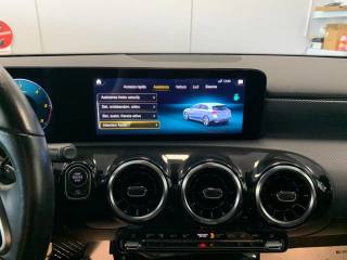 MERCEDES-BENZ A 180 usata, con Touch screen