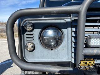 LAND ROVER Defender usata 23
