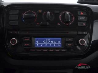 VOLKSWAGEN up! usata 13