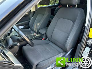 VOLKSWAGEN Passat Variant usata, con ESP