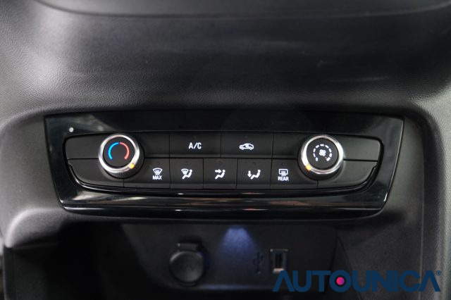 OPEL Corsa usata, con Bluetooth