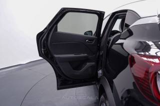 RENAULT Captur usata, con Bracciolo