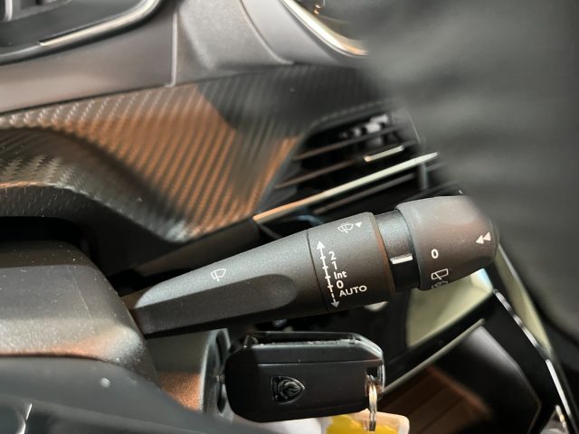 PEUGEOT 208 usata, con Luci diurne LED