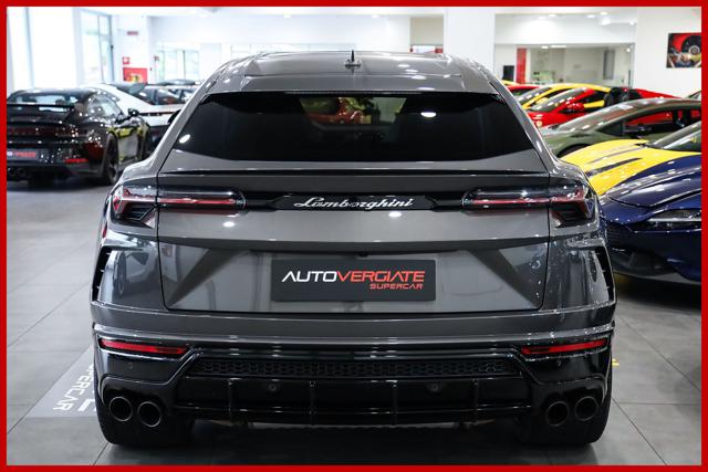 LAMBORGHINI Urus usata, con Autoradio
