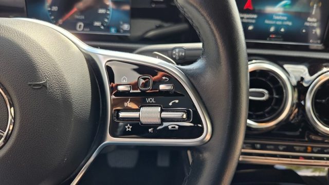 MERCEDES-BENZ A 180 usata, con Vetri oscurati