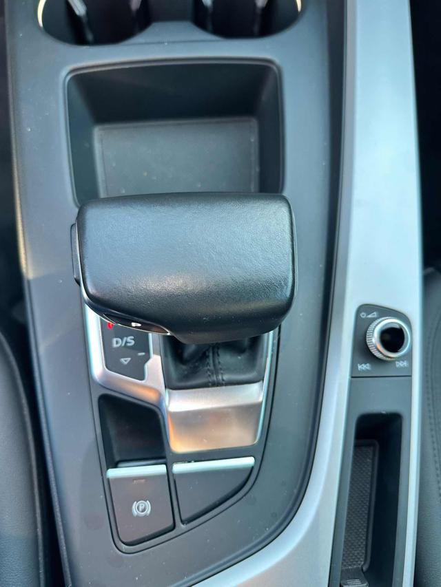 AUDI A4 usata, con Portellone posteriore elettrico
