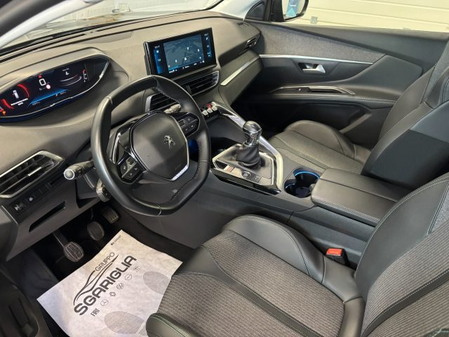 PEUGEOT 5008 usata, con Controllo automatico clima