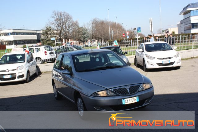 LANCIA Ypsilon usata, con Lettore CD
