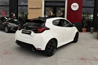 TOYOTA Yaris usata, con Alzacristalli elettrici