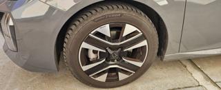 PEUGEOT 208 usata, con Sedile posteriore sdoppiato