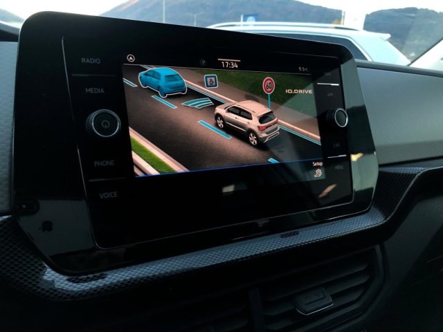 VOLKSWAGEN T-Cross usata, con Sensori di parcheggio anteriori