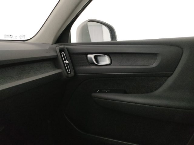 VOLVO XC40 usata, con USB