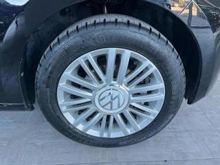 VOLKSWAGEN up! usata, con Servosterzo