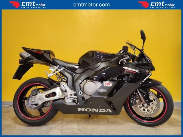 HONDA CBR 1000 RR usata 0