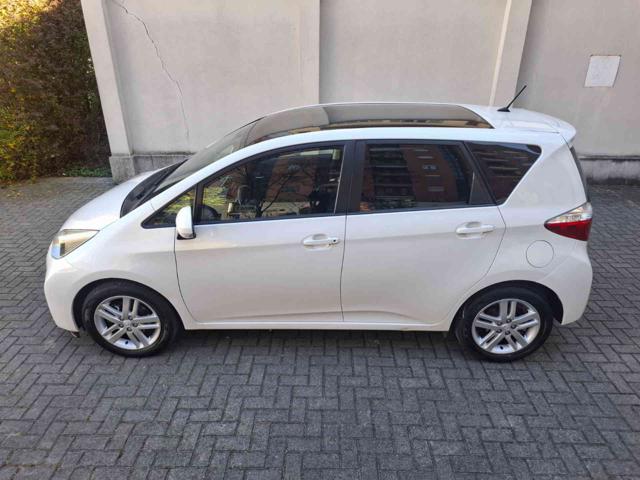 TOYOTA Verso-S usata, con Cerchi in lega