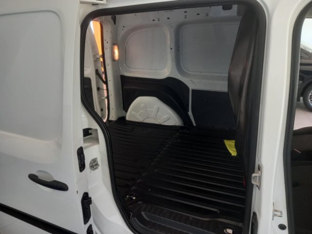 RENAULT Kangoo usata, con ESP