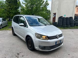 VOLKSWAGEN Touran usata, con Autoradio