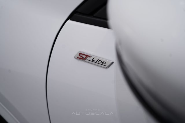FORD Kuga usata, con Bracciolo