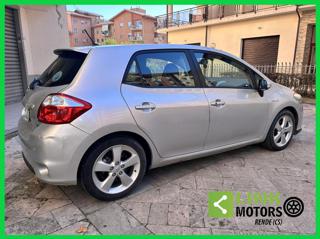 TOYOTA Auris usata, con Cerchi in lega