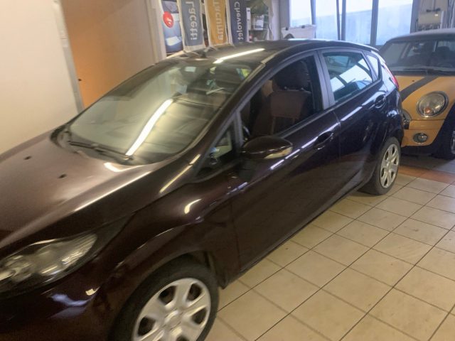 FORD Fiesta usata, con ESP