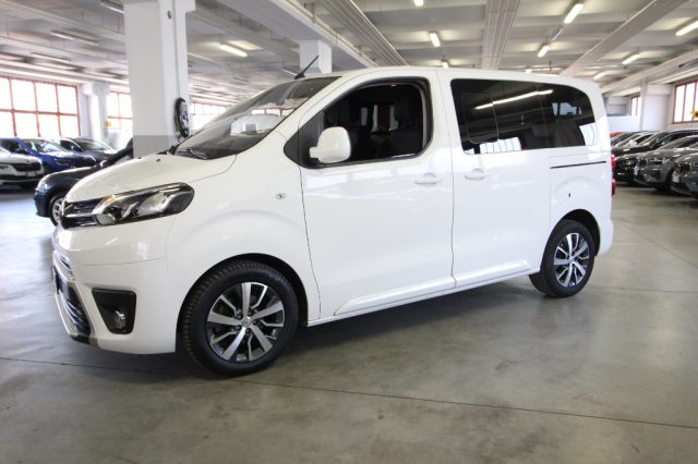 TOYOTA Proace Verso usata, con Airbag