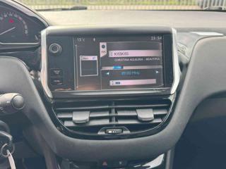 PEUGEOT 208 usata, con USB