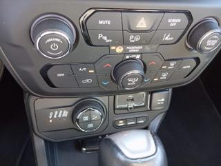 JEEP Renegade usata, con Touch screen