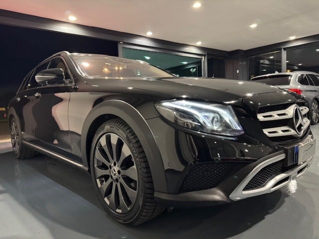 MERCEDES-BENZ E 220 usata, con Airbag laterali