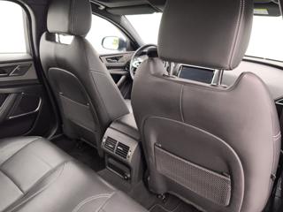 JAGUAR XE usata, con Leve al volante