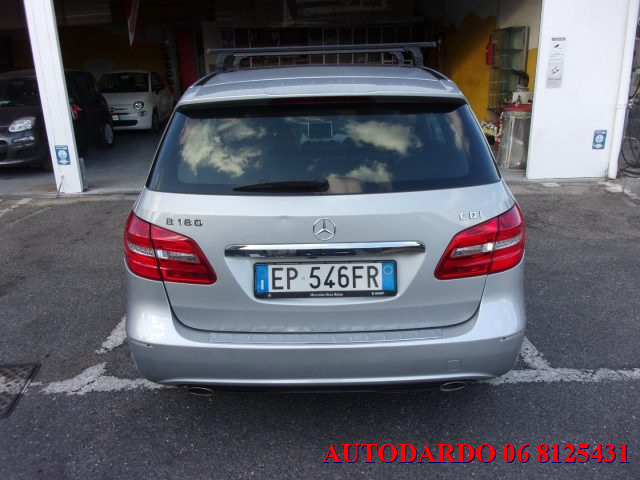 MERCEDES-BENZ B 180 usata, con Climatizzatore
