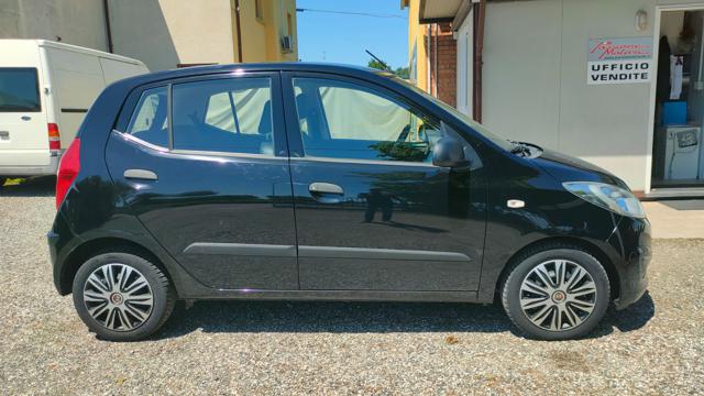 HYUNDAI i10 usata, con Airbag