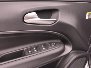 JEEP Avenger usata, con USB