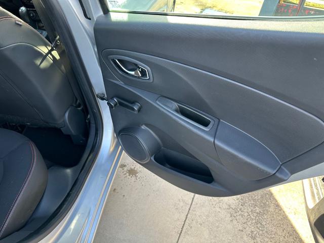 RENAULT Clio usata, con USB