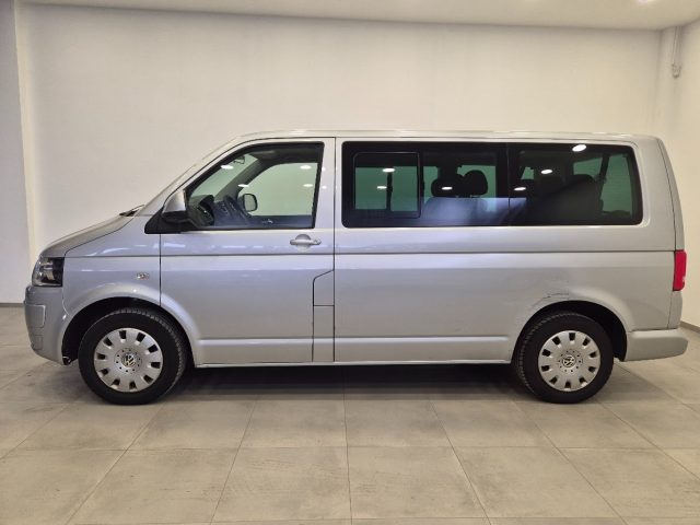 VOLKSWAGEN Caravelle usata, con Airbag laterali