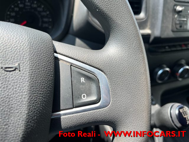 RENAULT Master usata, con Park Distance Control