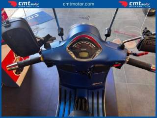 VESPA GTS 300 usata 8