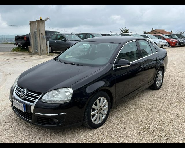 VOLKSWAGEN Jetta usata, con ABS