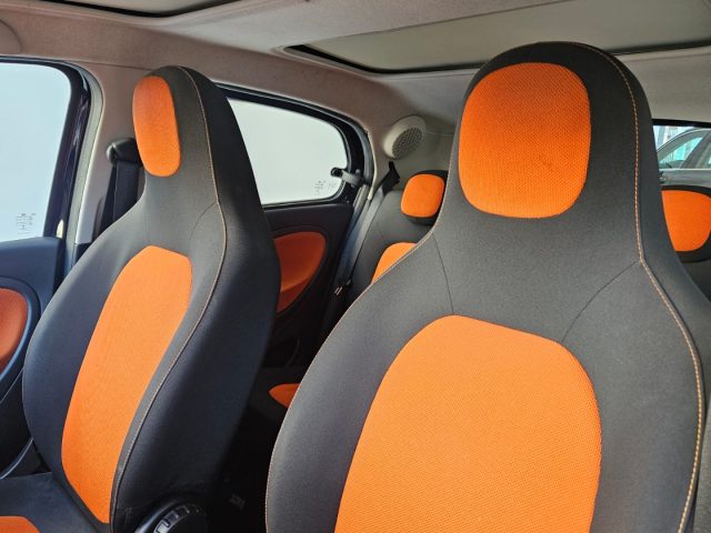 SMART ForFour usata, con USB