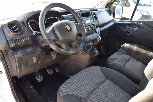 RENAULT Trafic usata, con Bluetooth