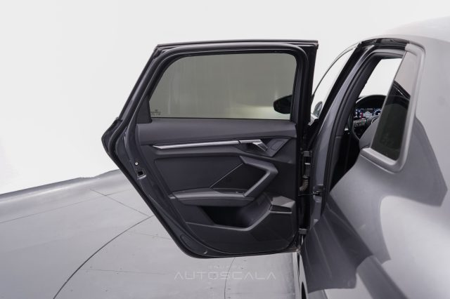 AUDI A3 usata, con Sensori di parcheggio posteriori