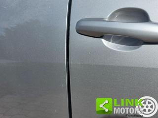 TOYOTA Yaris usata, con Volante multifunzione