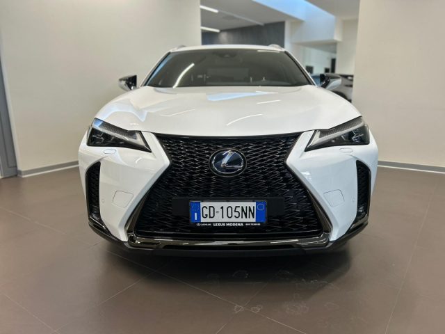 LEXUS UX 250h usata, con ESP